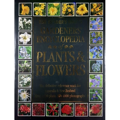 The Reader's Digest Gardener's Encyclopedia Of Plants And Flowers